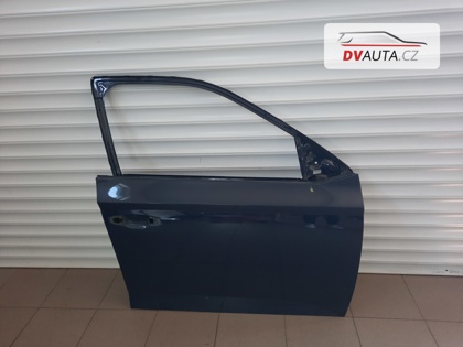 Pravé přední dveře Fabia III